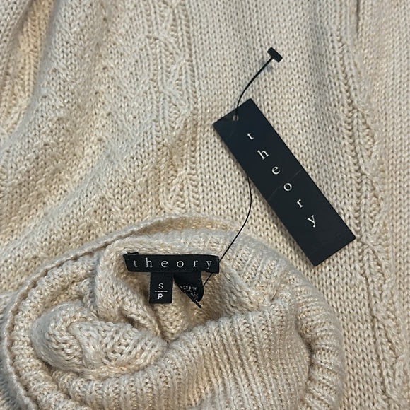 Theory Dashana Leuna Alcapa and Silk Blend Turtleneck Knit Sweater Dress Ivory - Picture 4 of 6